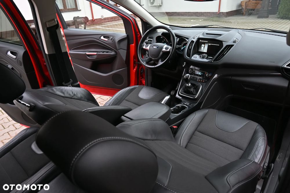 Ford Kuga 1.5 EcoBoost FWD Titanium ASS GPF - 35