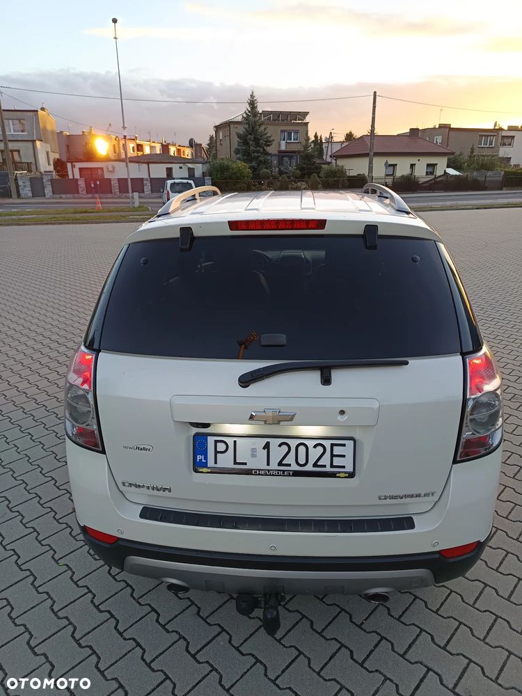 Chevrolet Captiva 2.2 D LTZ - 9