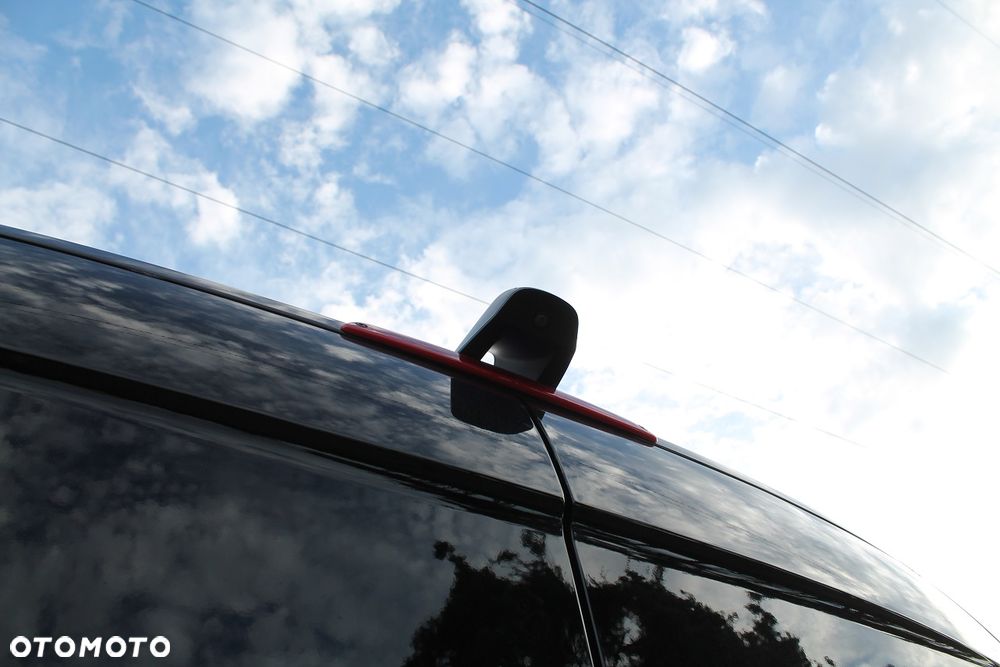 Mercedes-Benz Sprinter - 37