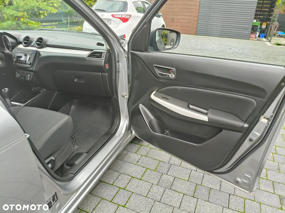 Suzuki Swift 1.2 Premium - 18