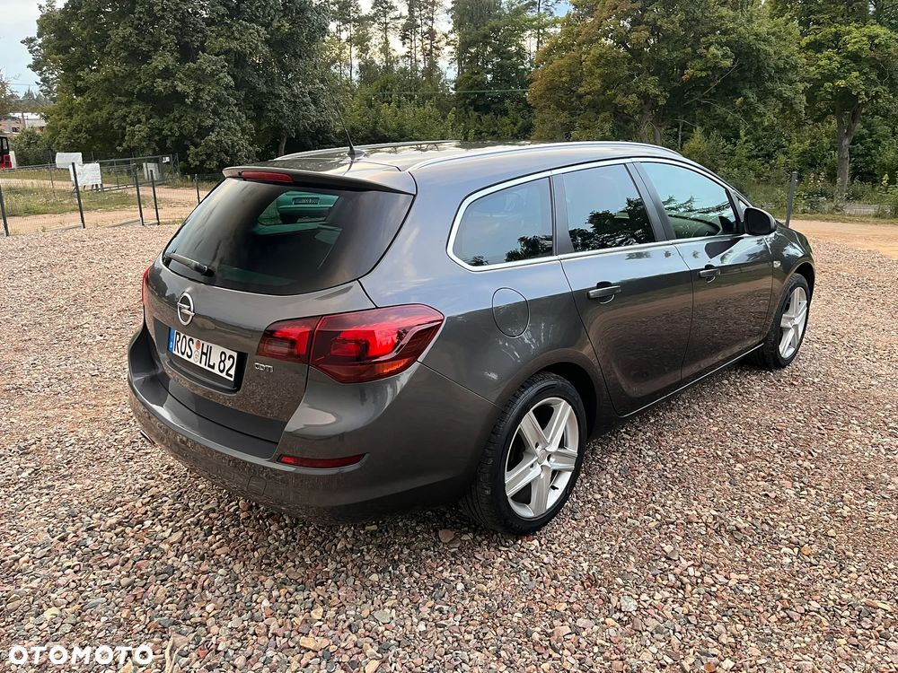 Opel Astra 2.0 CDTI DPF Cosmo - 8