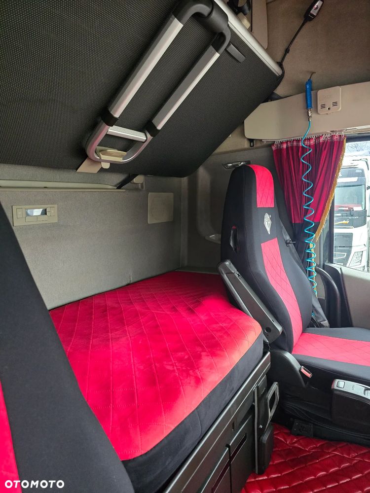 Volvo FH - 8