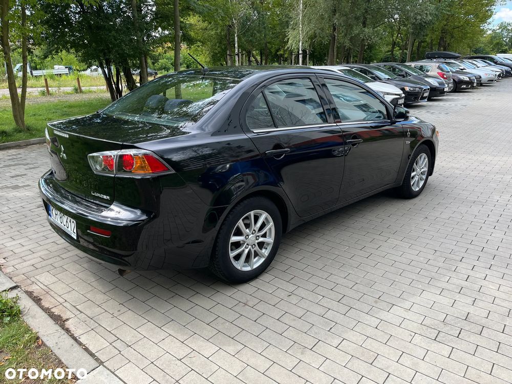 Mitsubishi Lancer 1.6 Invite - 5