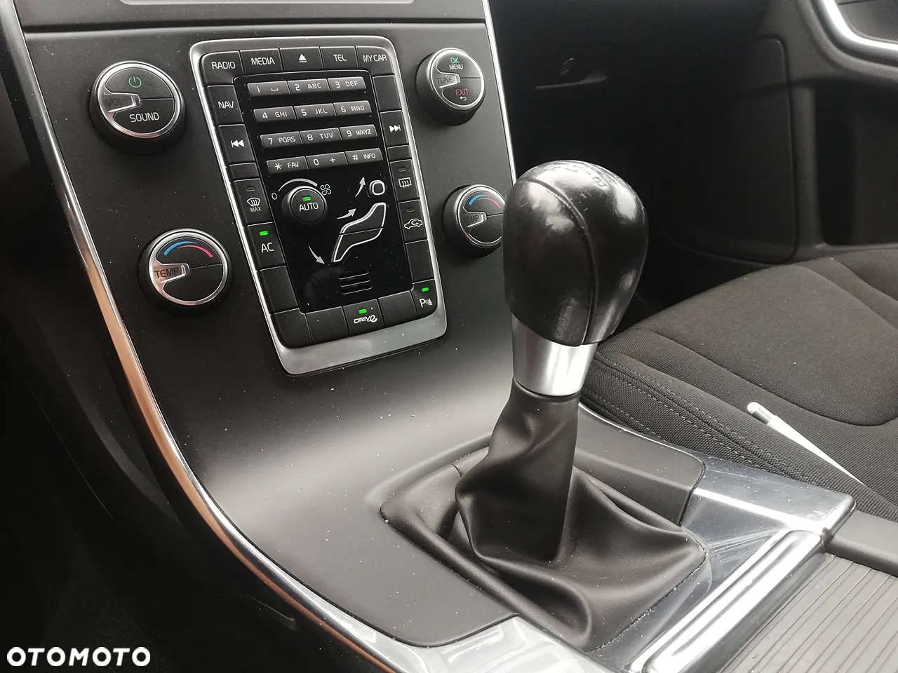 Volvo V60 DRIVe - 16
