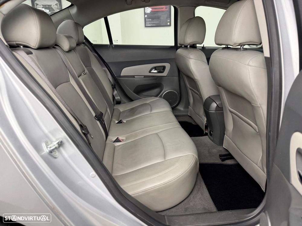 Chevrolet Cruze ver-2-0-auto-lt - 21