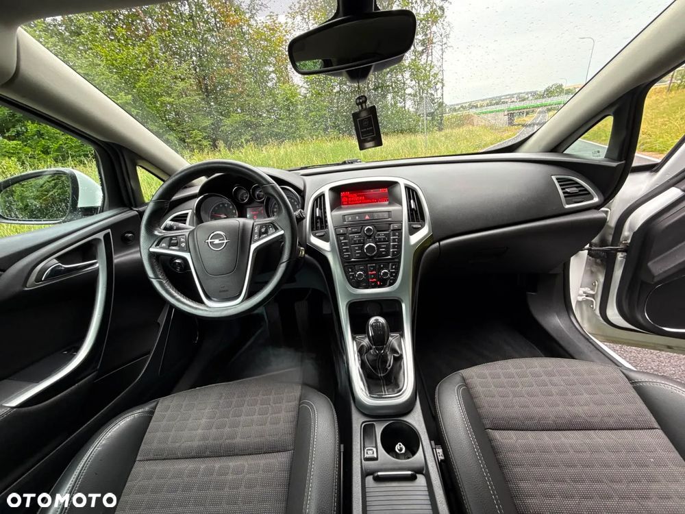 Opel Astra 1.4 Turbo Edition - 9