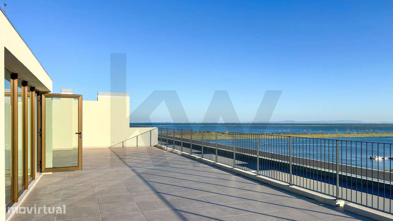 Penthouse T3 com rooftop privativo, jacuzzi e vista frontal sobre o Te - Grande imagem: 4/52