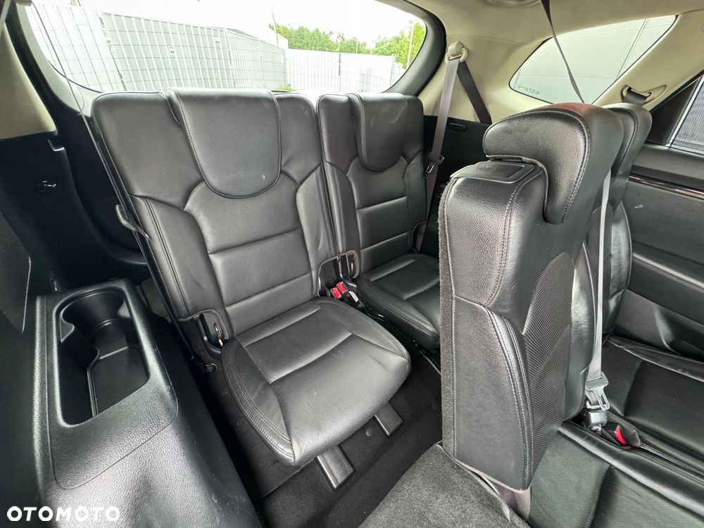 Kia Carens 1.7 CRDi Business Line 7os 7DCT - 8