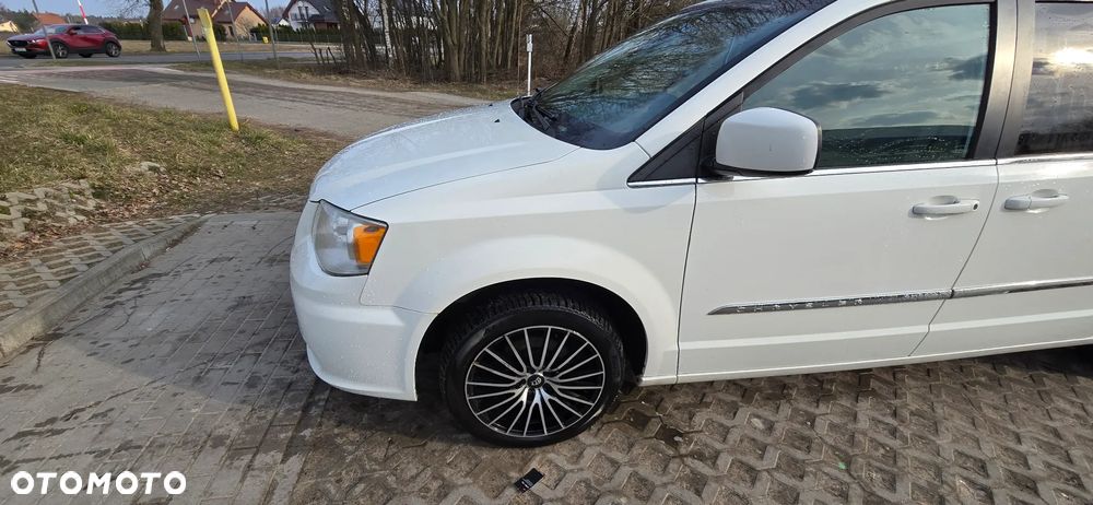 Chrysler Town & Country 3.6 Touring - 7