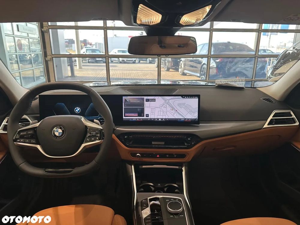 BMW Seria 3 318i M Sport - 14