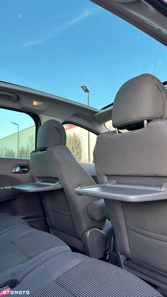 Peugeot 5008 BlueHDI 120 EAT6 Stop & Start Allure - 29