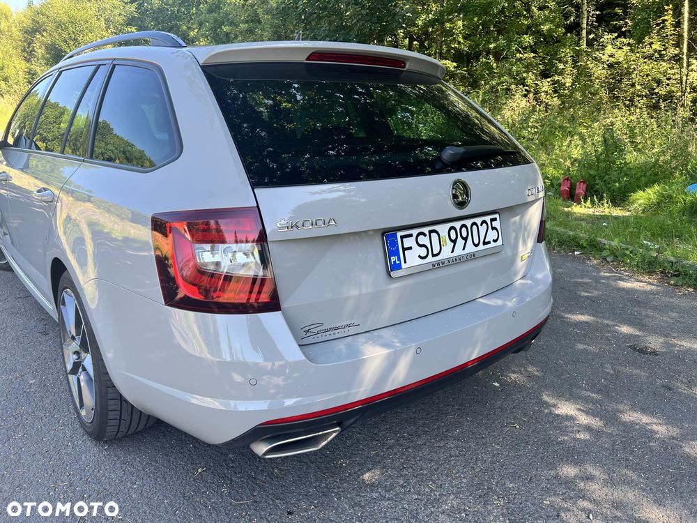 Skoda Octavia 2.0 TDI RS DSG - 4