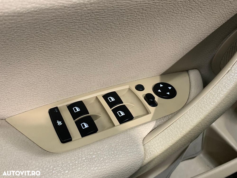 BMW X1 xDrive18d Aut. Sport Line - 10