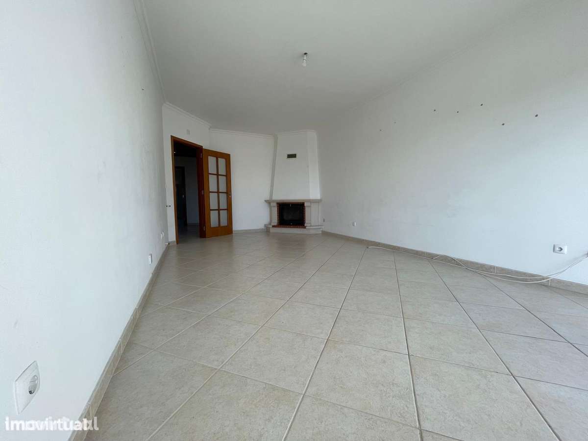 Excelente apartamento T3 para arrendamento no Entroncamento (Santarém) - Grande imagem: 4/26