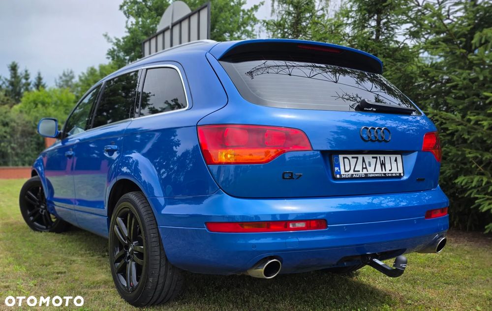 Audi Q7 - 7