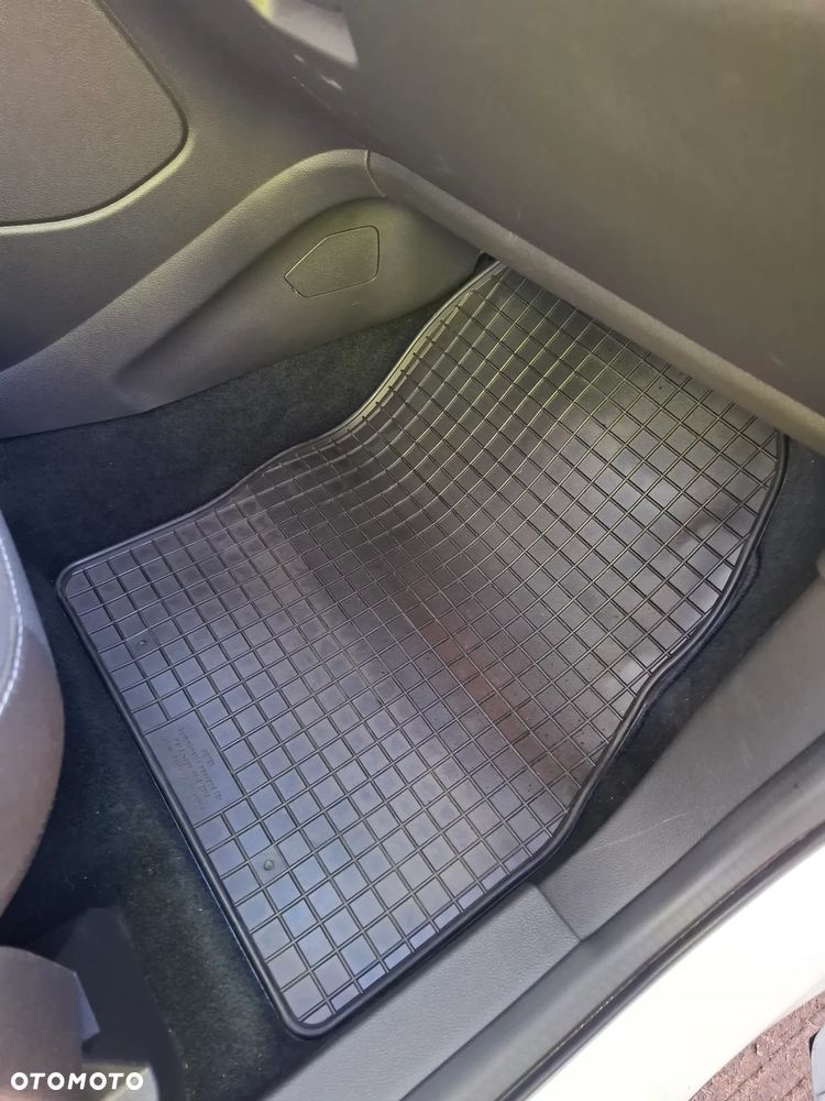Ford Kuga 2.0 TDCi 2x4 Cool & Connect - 25