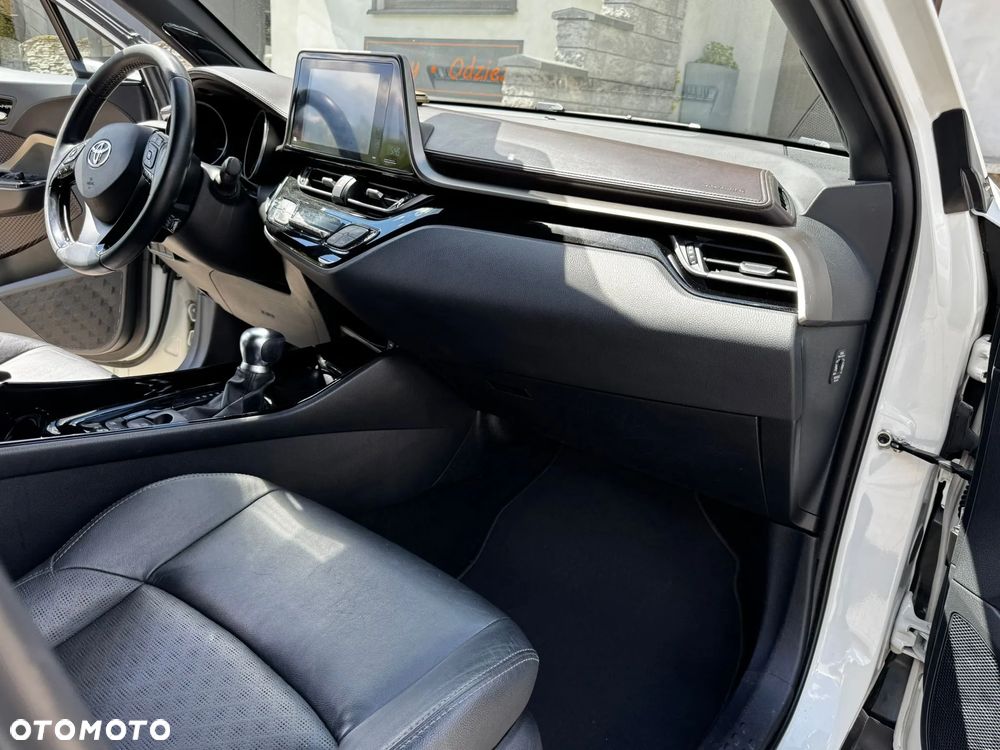 Toyota C-HR 1.8 Hybrid Executive - 24