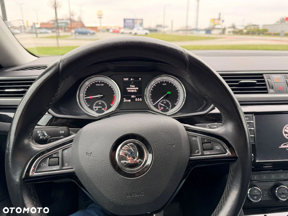 Skoda Superb 2.0 TDI L&K DSG - 9