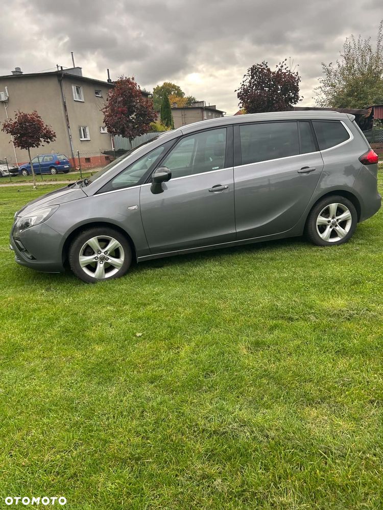 Opel Zafira 2016 photo 2