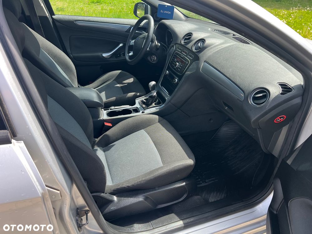 Ford Mondeo 2.0 TDCi Ambiente - 7