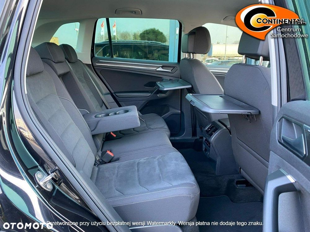 Volkswagen Tiguan - 12