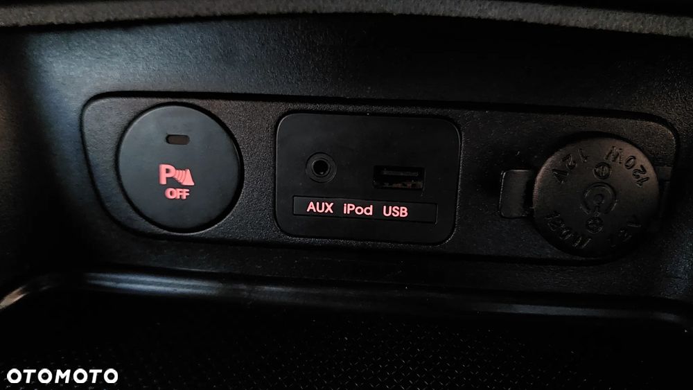 Kia Sportage 2.0 CRDI 4WD Dream-Team Edition - 28