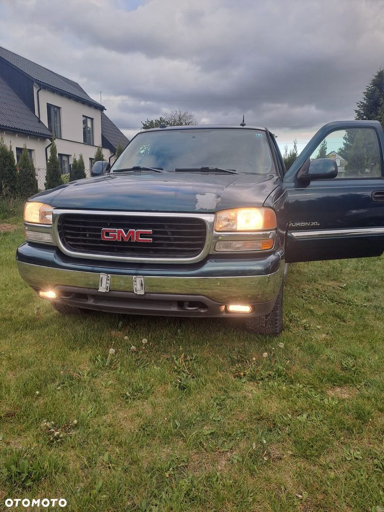 GMC Yukon - 3