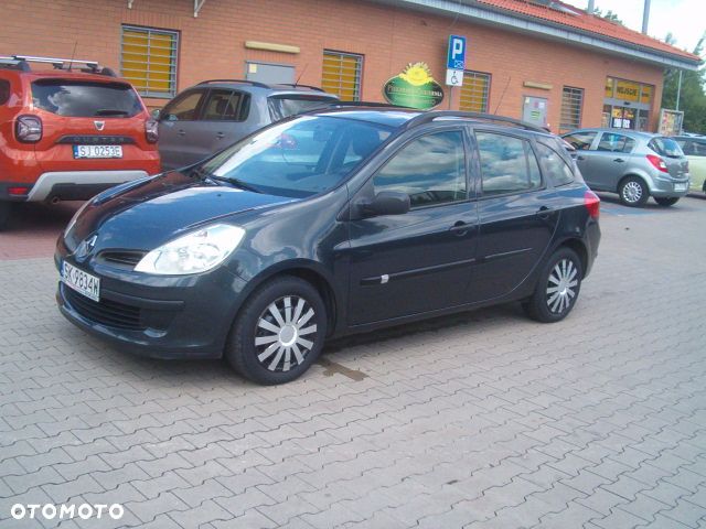 Renault Clio - 1