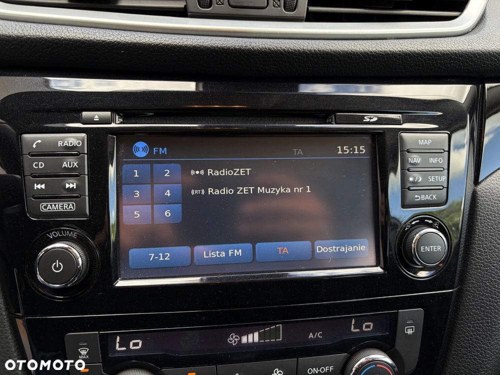 Nissan Qashqai 1.6 DIG-T N-Connecta - 25