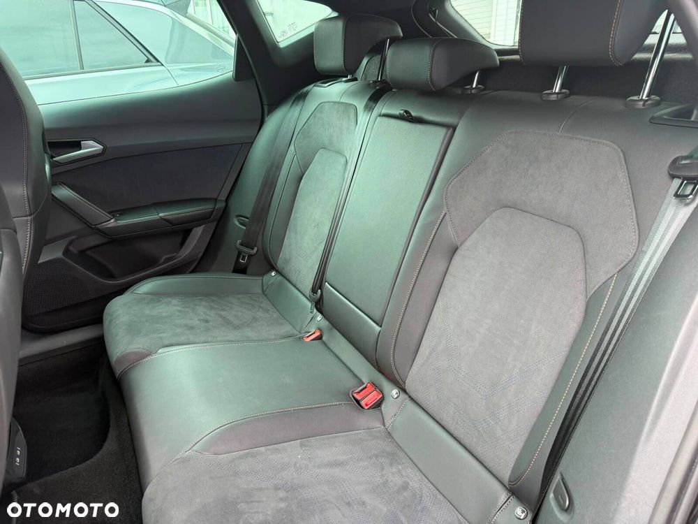 Cupra Formentor 1.5 eTSI mHEV DSG - 16