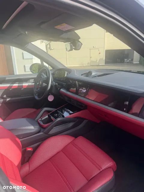 Porsche Cayenne - 15