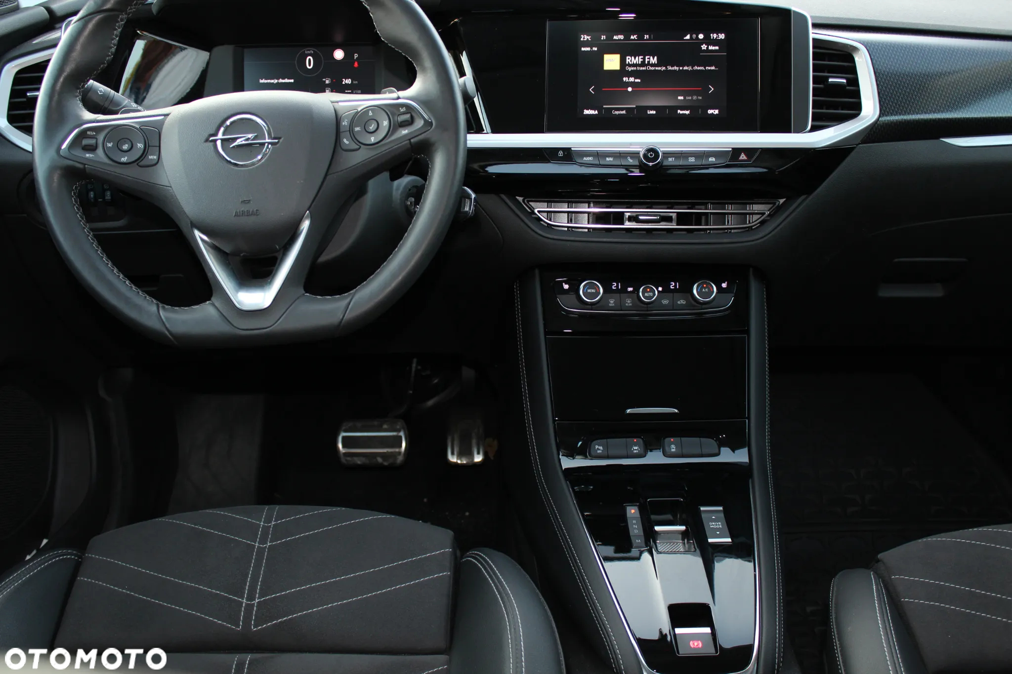 Opel Grandland 1.2 T GS S&S - 11