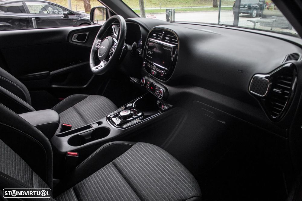 Kia e-Soul Vision - 31