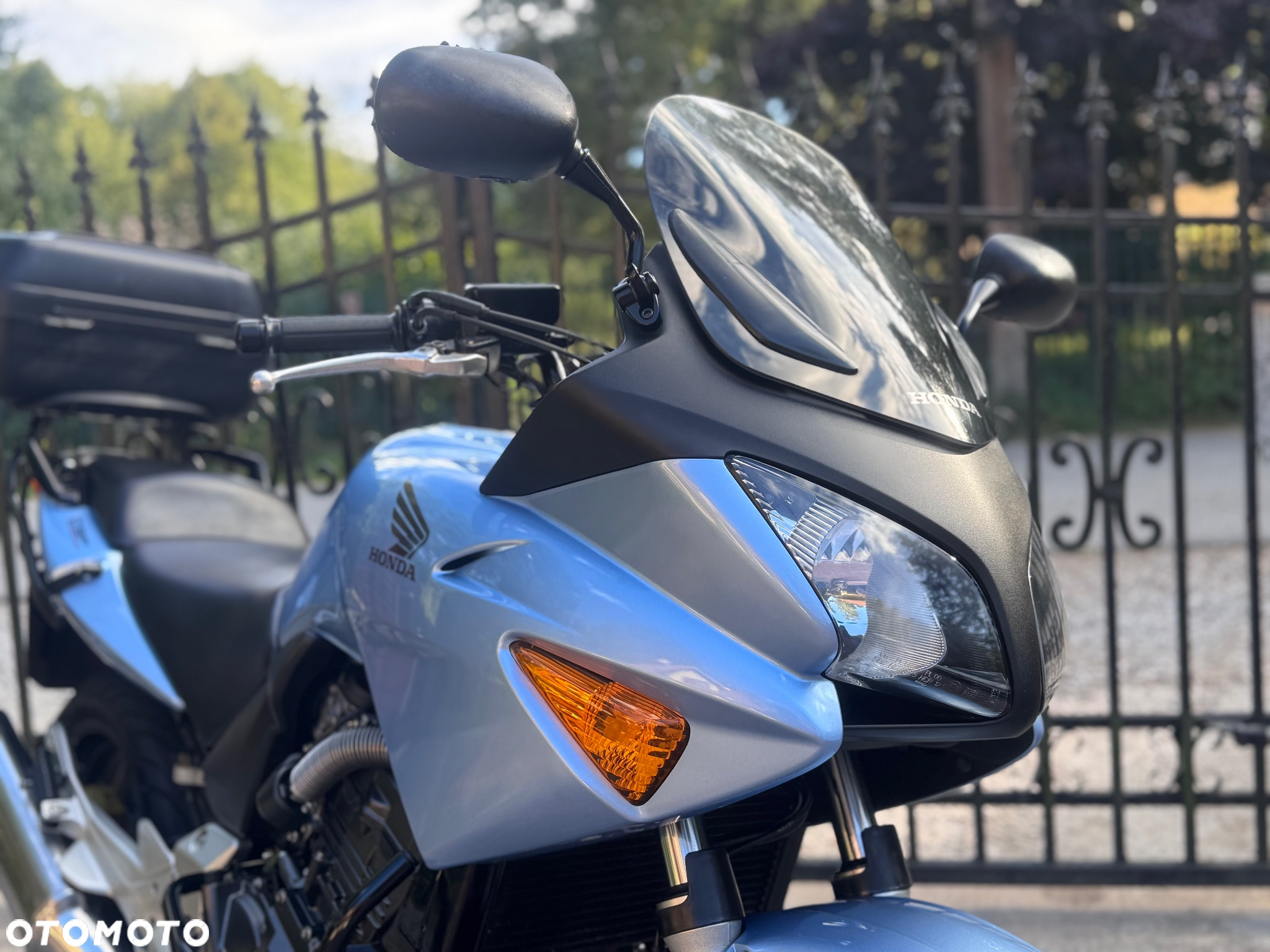 Honda CBF - 11