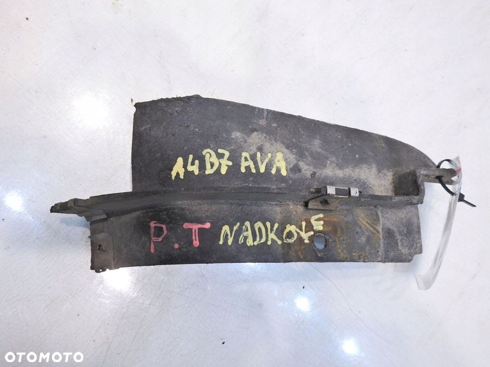 CHLAPACZ PRAWY TYŁ AUDI A4 B7 AVANT - 2