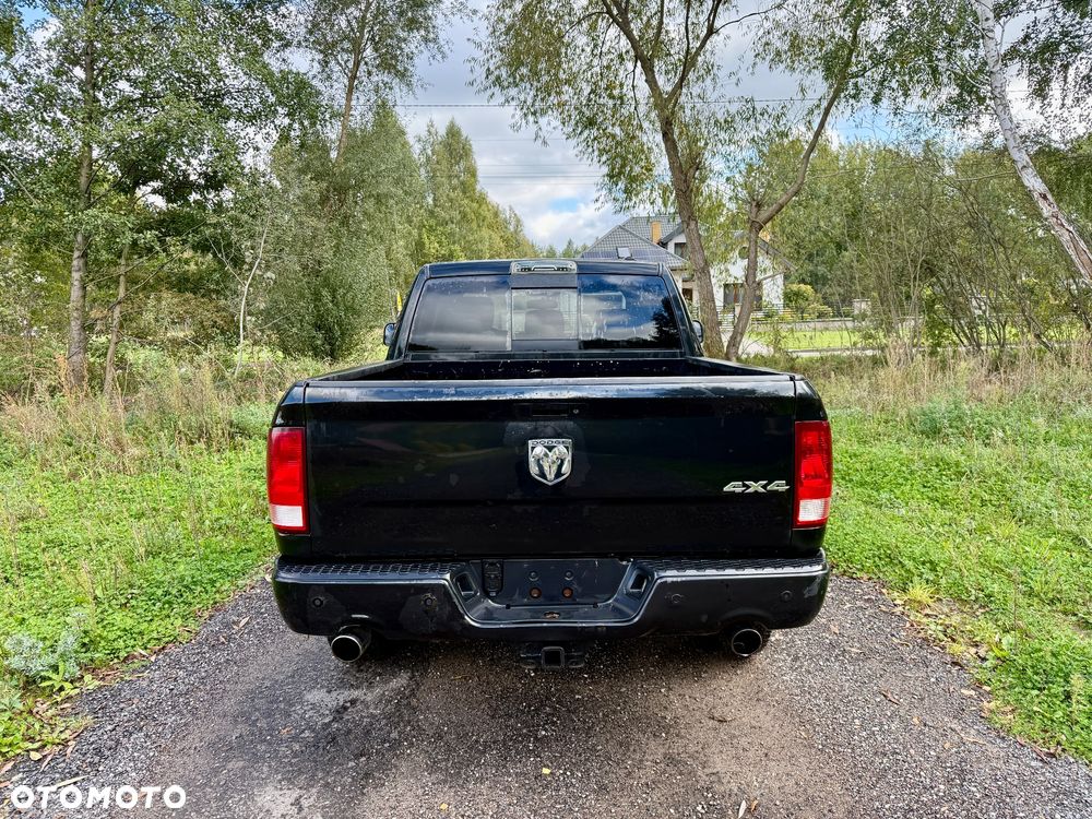Dodge RAM 1500 5.7 4x4 - 7