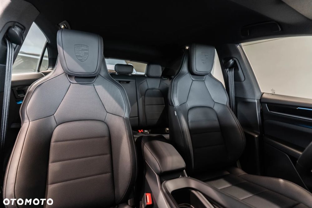 Porsche Macan - 16