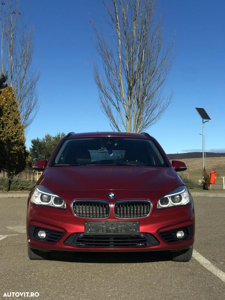 BMW Seria 2 218d Sport Line - 2