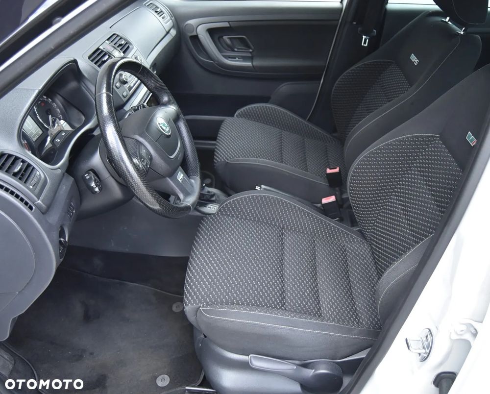 Skoda Fabia 1.4 TSI DSG RS - 19