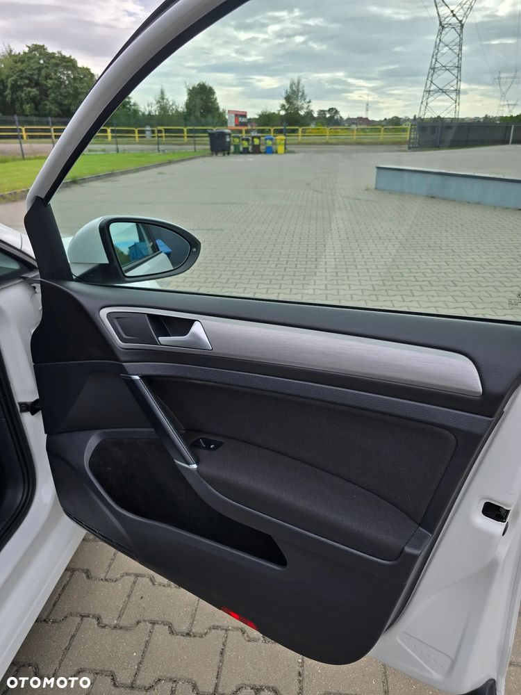 Volkswagen Golf 1.6 TDI BlueMotion Technology DSG Comfortline - 19