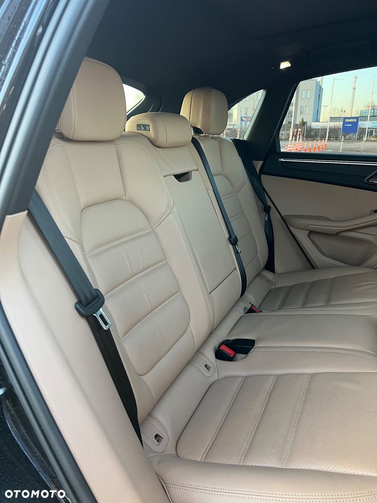 Porsche Macan Standard - 18