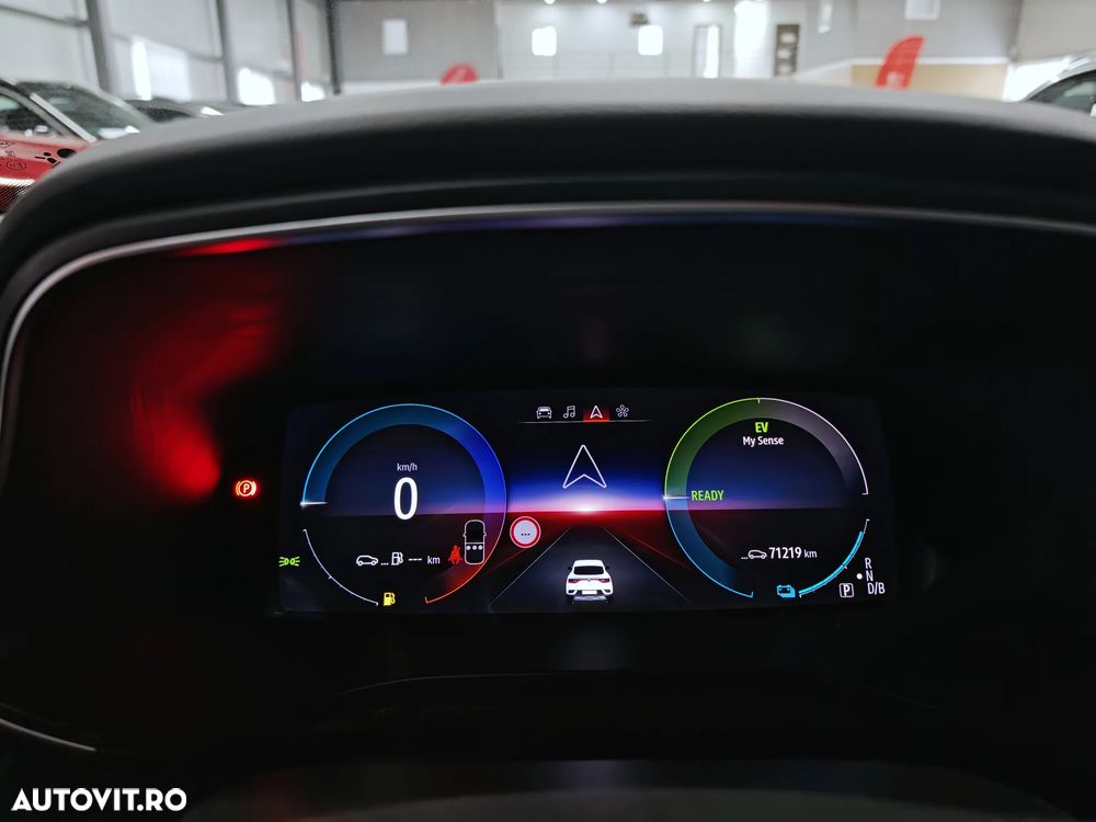 Renault Arkana E-TECH RS Line - 28