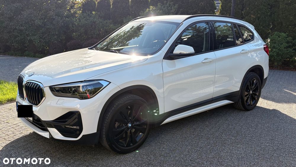BMW X1 sDrive18i Sport Line - 3