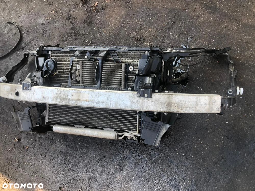 PAS PRZEDNI BELKA CHLODNICE MERCEDES E-KLASA W211 LIFT 3,0 CDI AUTOMAT - 5