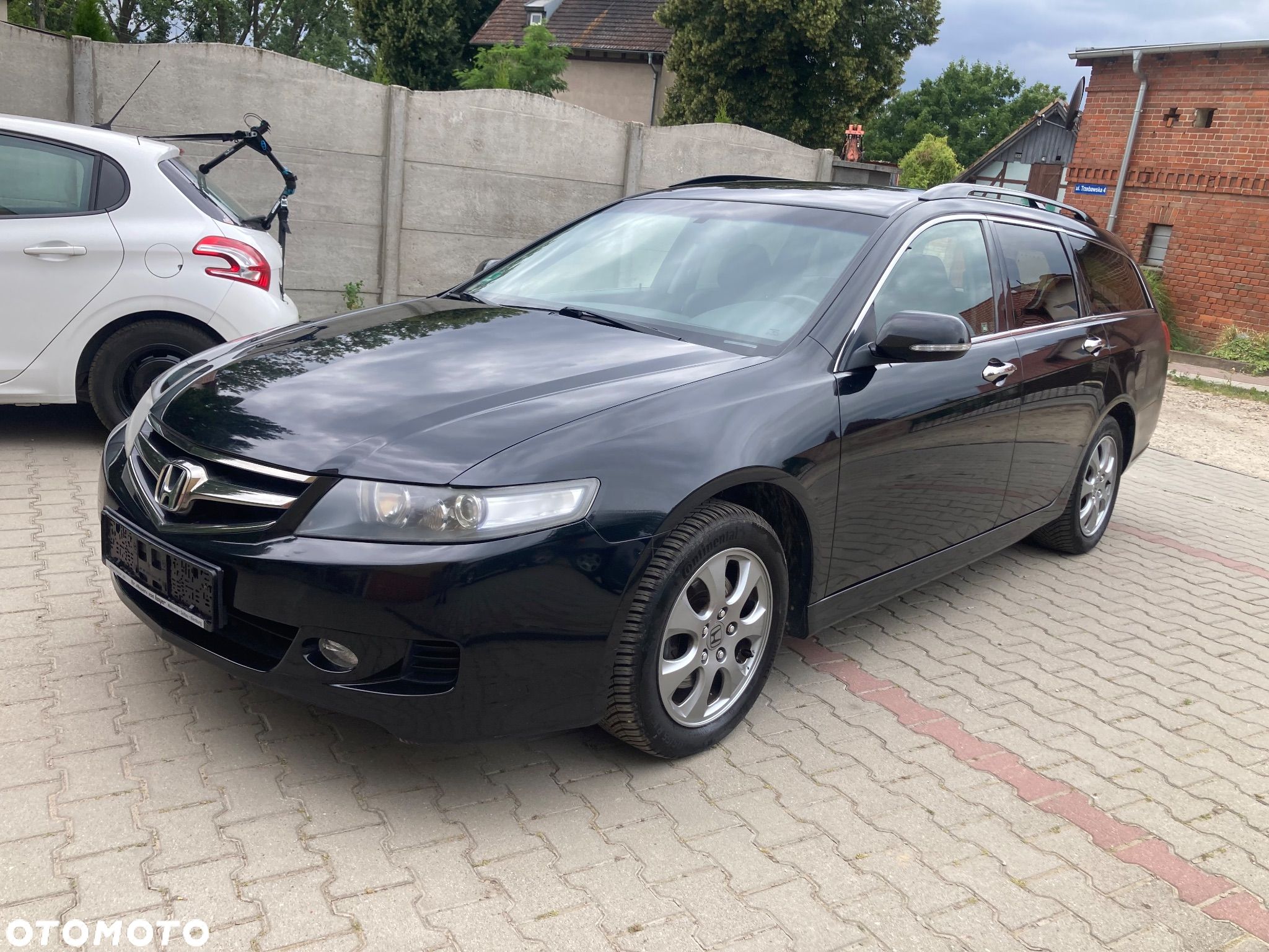 Honda Accord Tourer 2.0 i Executive - 1