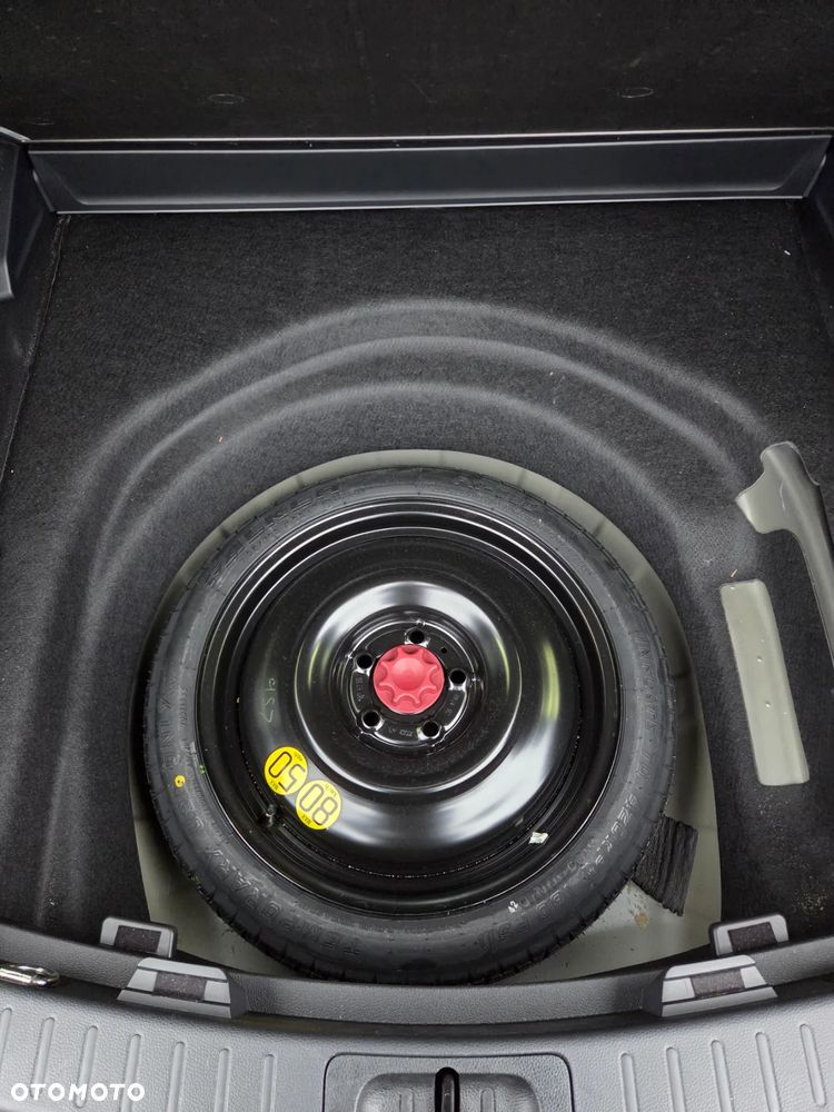 Toyota Corolla 2.0 Hybrid Style - 22