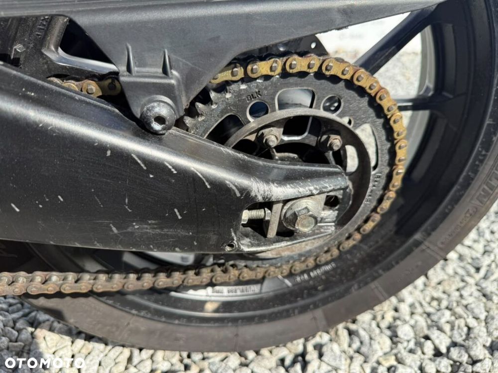 Yamaha MT - 7