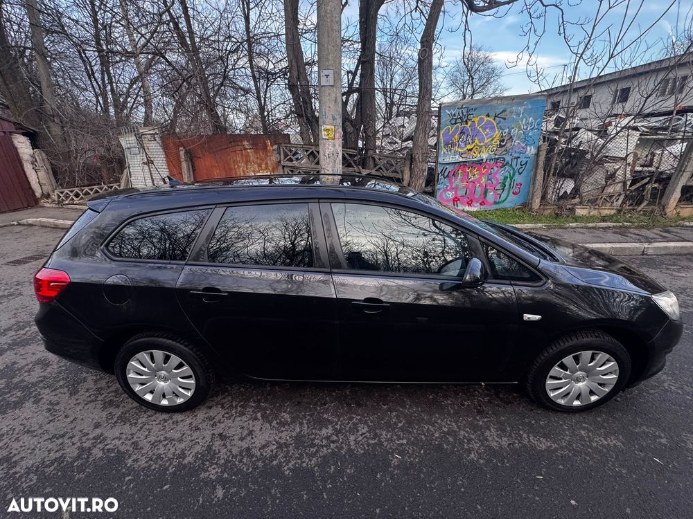 Opel Astra 1.6 CDTI ECOTEC Start/Stop Essentia - 4