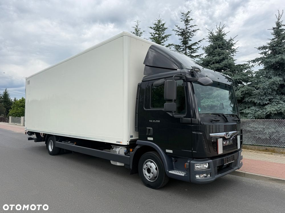 MAN TGL 12.250 - 9