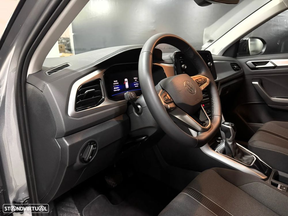 VW T-Roc 1.5 TSI Urban DSG - 8